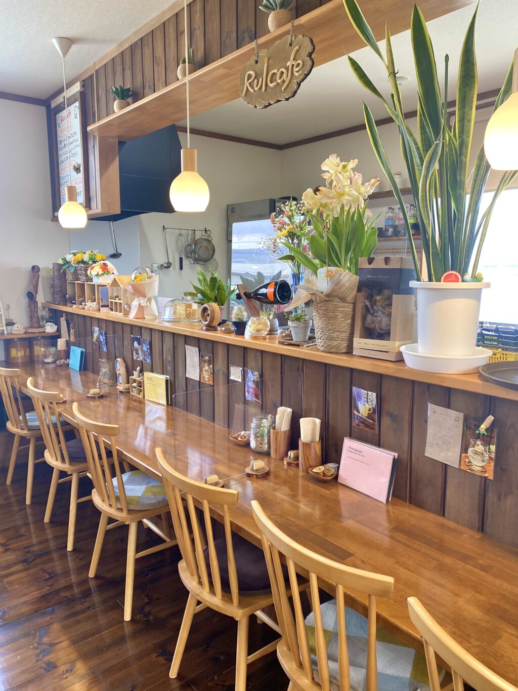 Rui cafe (ルイカフェ)店内１